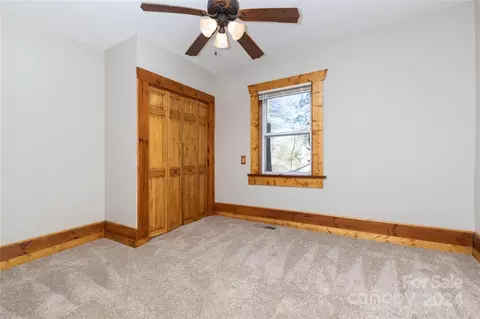 Bedroom - 4 Merrill Cir, Fairview, NC 28730 photo 1 of 1