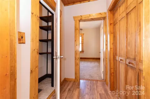 Entry Way - 4 Merrill Cir, Fairview, NC 28730 photo 1 of 1