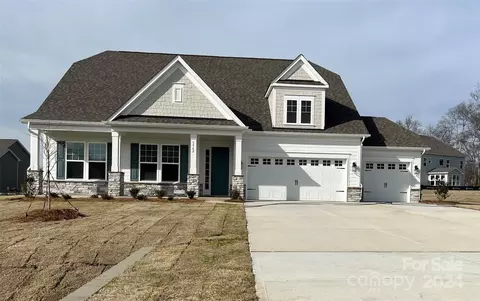 5542 Allburn Pkwy, Concord, NC 28027
