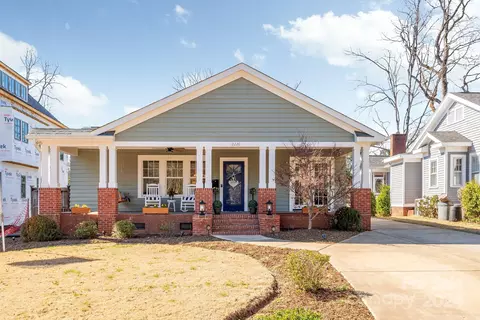 2226 Westminster Pl, Charlotte, NC 28207