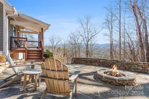 104 Fox Den Rd, Asheville, NC 28805