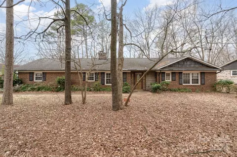 1229 Leolillie Ln, Charlotte, NC 28216