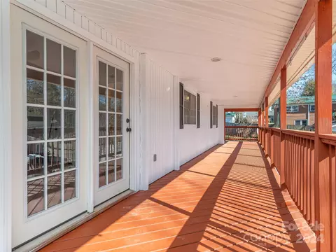 Exterior - 170 Oak Park Dr, Clyde, NC 28721 photo 4 of 12