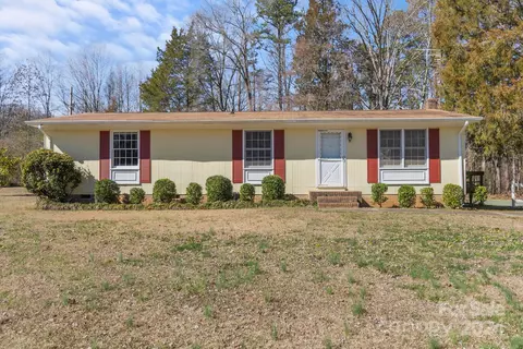 9813 Machado Dr, Indian Trail, NC 28079