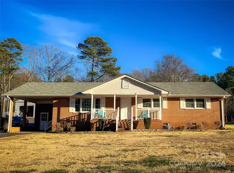961 Belaire Dr, Rock Hill, SC 29732