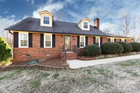 123 Mary Cir, Concord, NC 28025