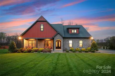 1722 Price Rd, Indian Trail, NC 28079