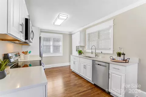 Kitchen - 2724 Highway 218 Hwy, Monroe, NC 28110 photo 5 of 6