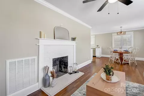 Living - 2724 Highway 218 Hwy, Monroe, NC 28110 photo 4 of 6