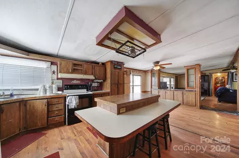 Kitchen - 1950 Knight Rd, Lancaster, SC 29720 photo 1 of 3