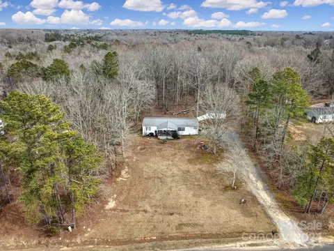 View/Area - 1950 Knight Rd, Lancaster, SC 29720 photo 2 of 5