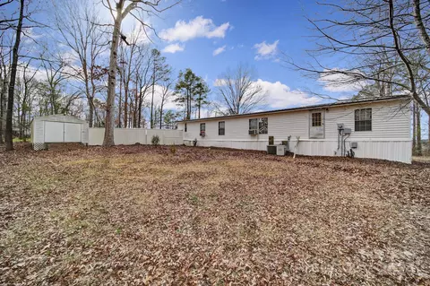 Exterior - 1950 Knight Rd, Lancaster, SC 29720 photo 6 of 6