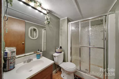 Bath - 1950 Knight Rd, Lancaster, SC 29720 photo 1 of 2