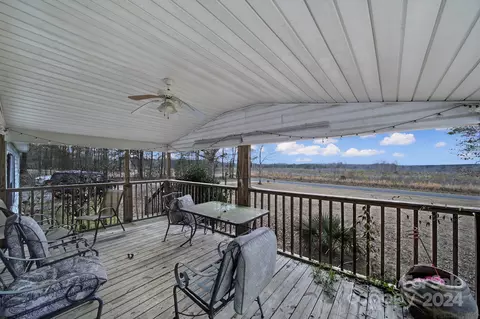 Exterior - 1950 Knight Rd, Lancaster, SC 29720 photo 5 of 6