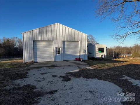 6763 Shiloh Unity Rd, Lancaster, SC 29720 photo 3