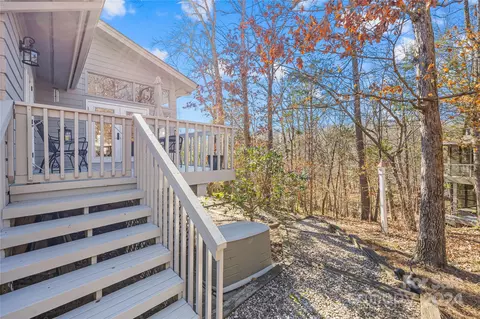 Exterior - 19 Commodore Point Rd, Lake Wylie, SC 29710 photo 9 of 14