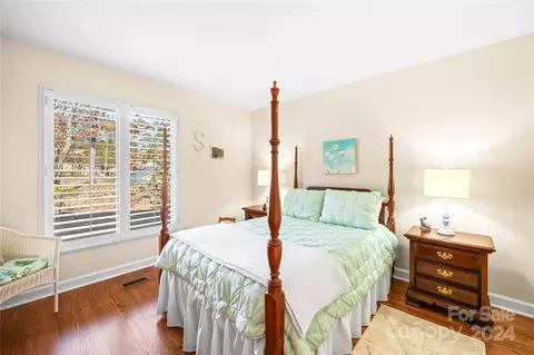 Bedroom - 19 Commodore Point Rd, Lake Wylie, SC 29710 photo 6 of 6