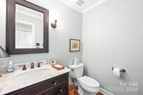 Bath - 19 Commodore Point Rd, Lake Wylie, SC 29710 photo 5 of 6