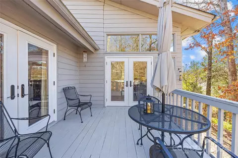 Exterior - 19 Commodore Point Rd, Lake Wylie, SC 29710 photo 6 of 14