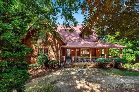 281 Canoe Dr, Mill Spring, NC 28756