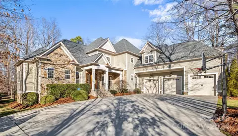 133 Tea Olive Ln, Mooresville, NC 28117