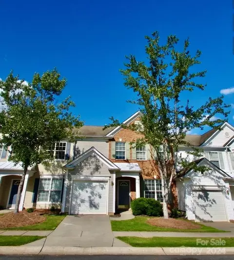 8711 Boham Ct, Charlotte, NC 28277