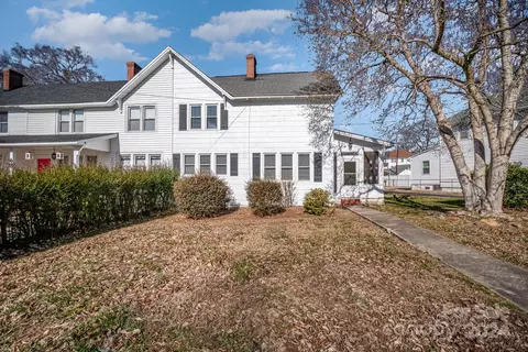 44 Kirk Pl, Badin, NC 28009