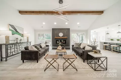 16 Tanglewood Rd, Lake Wylie, SC 29710