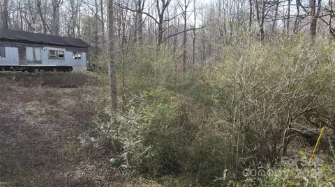 9510 View Dr, Hickory, NC 28601 photo 2