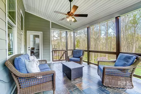 Exterior - 620 Arrow Point Ln, Davidson, NC 28036 photo 6 of 10