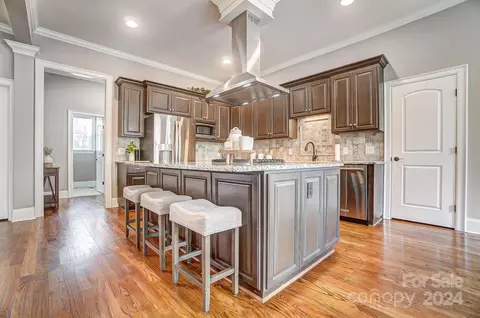 Kitchen - 620 Arrow Point Ln, Davidson, NC 28036 photo 3 of 5