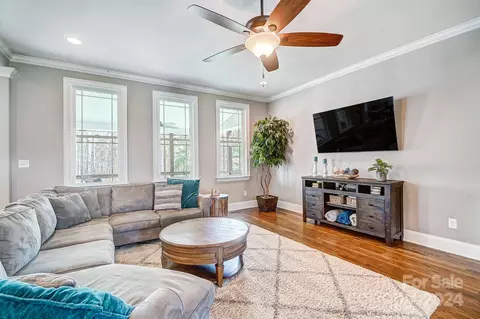 Living - 620 Arrow Point Ln, Davidson, NC 28036 photo 5 of 10