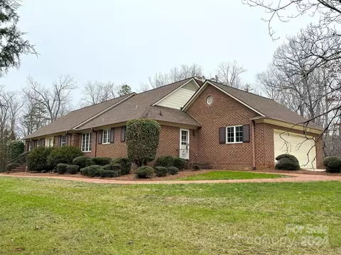 1500 Lee Lynn Dr, Albemarle, NC 28001
