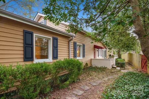 268 Lakewood Dr, Asheville, NC 28803