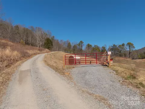 00 Fox Run Rd, Canton, NC 28716