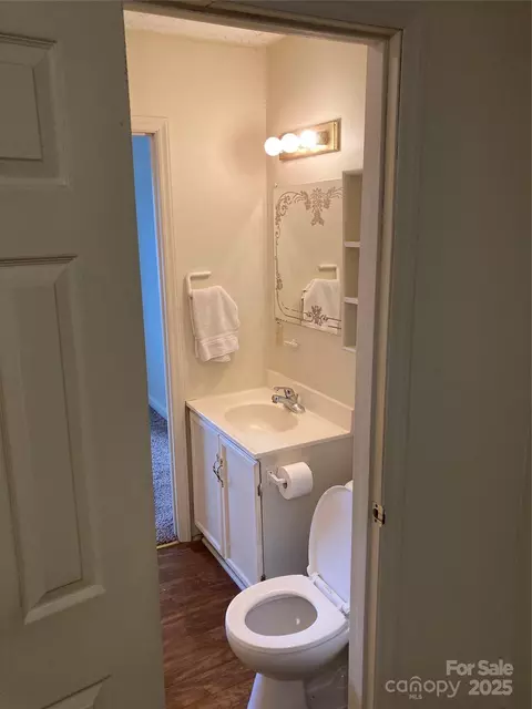 Bath - 100 Normandy Dr, Morganton, NC 28655 photo 4 of 4