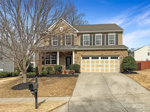 143 Colborne Dr, Mooresville, NC 28115