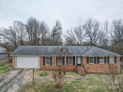 4630 Cloverdale Ave, Charlotte, NC 28212