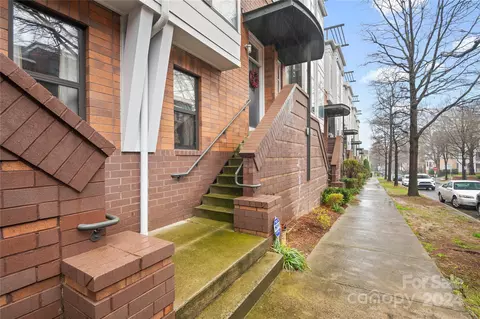 619 E 10th St, Charlotte, NC 28202