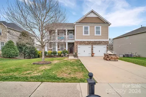 152 Tom Sawyer Ln, Mount Holly, NC 28120