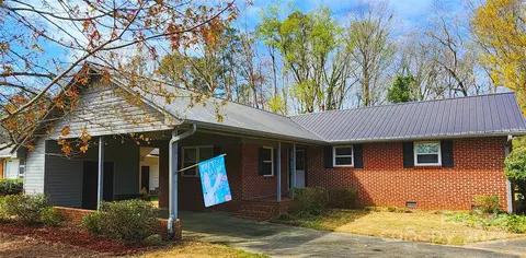 108 Chester Park Cir, Chesterfield, SC 29709