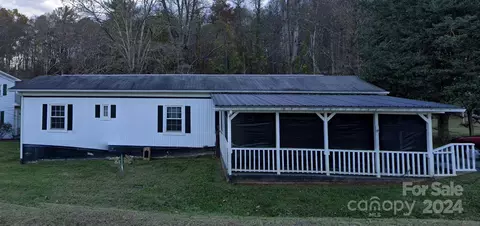 402 Shady Rest Rd, Morganton, NC 28655
