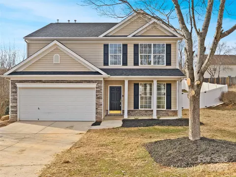 5922 Firethorne Ln, Concord, NC 28025