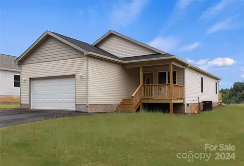 276 Quinn Hill 83 Ln #83, Mars Hill, NC 28754