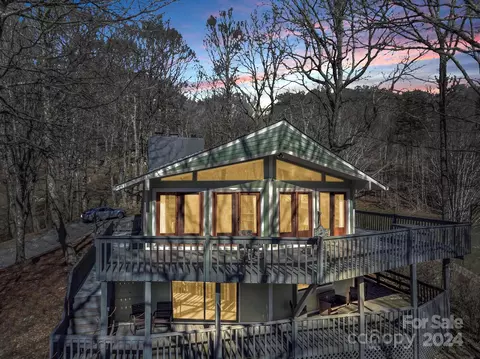 189 El Miner Dr, Mars Hill, NC 28754