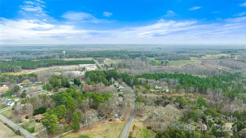 View/Area - 11180 Sudbury Rd, Davidson, NC 28036 photo 5 of 6