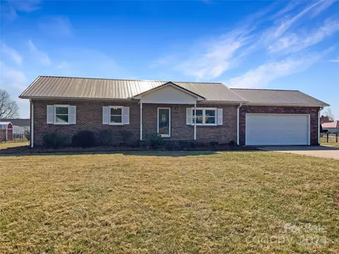 108 Caribou Dr, Statesville, NC 28625