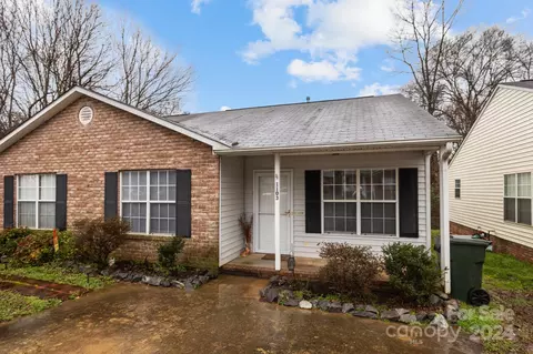 1103 Cherry Meadow Ln, Rock Hill, SC 29732