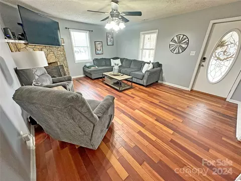 Living - 37 E Pine St, Maiden, NC 28650 photo 2 of 5