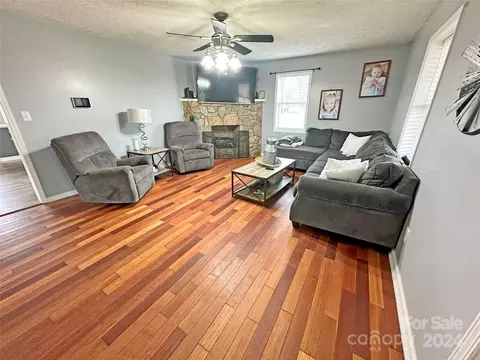Living - 37 E Pine St, Maiden, NC 28650 photo 1 of 5